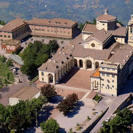 Hotell Massena Genua